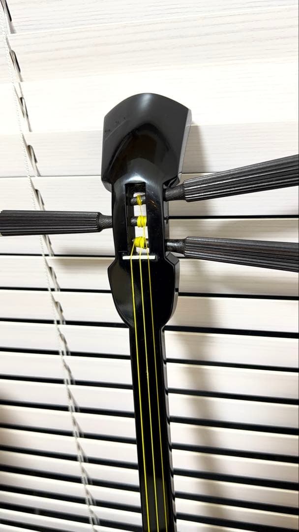 三線の棹　黒 3弦