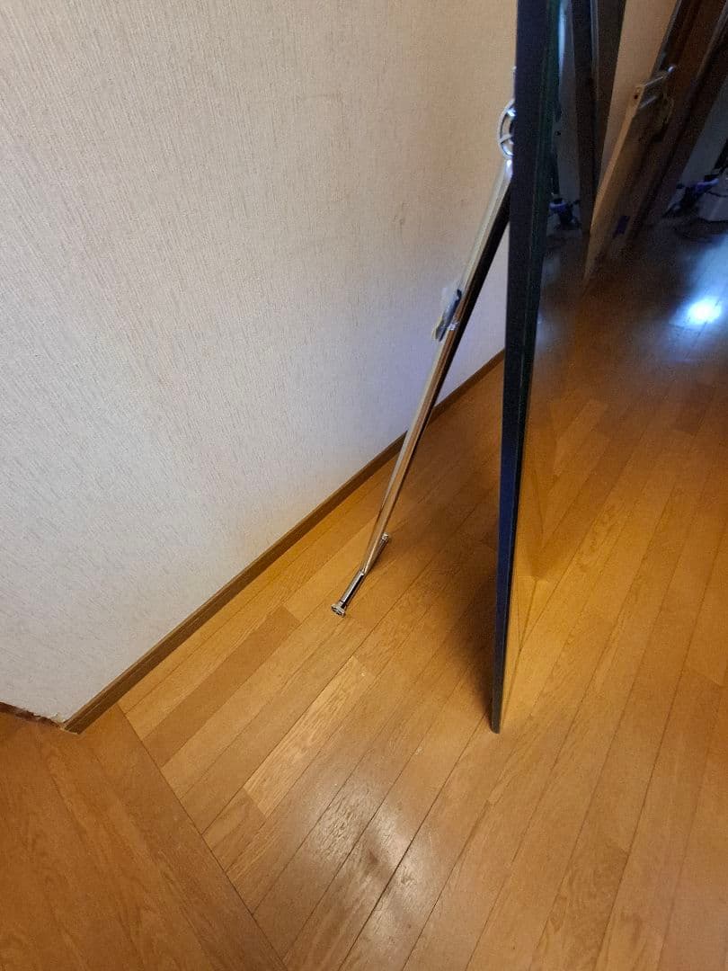 大きめスタンドミラー シンプルデザイン　ノンフレームミラー　姿見　全身鏡