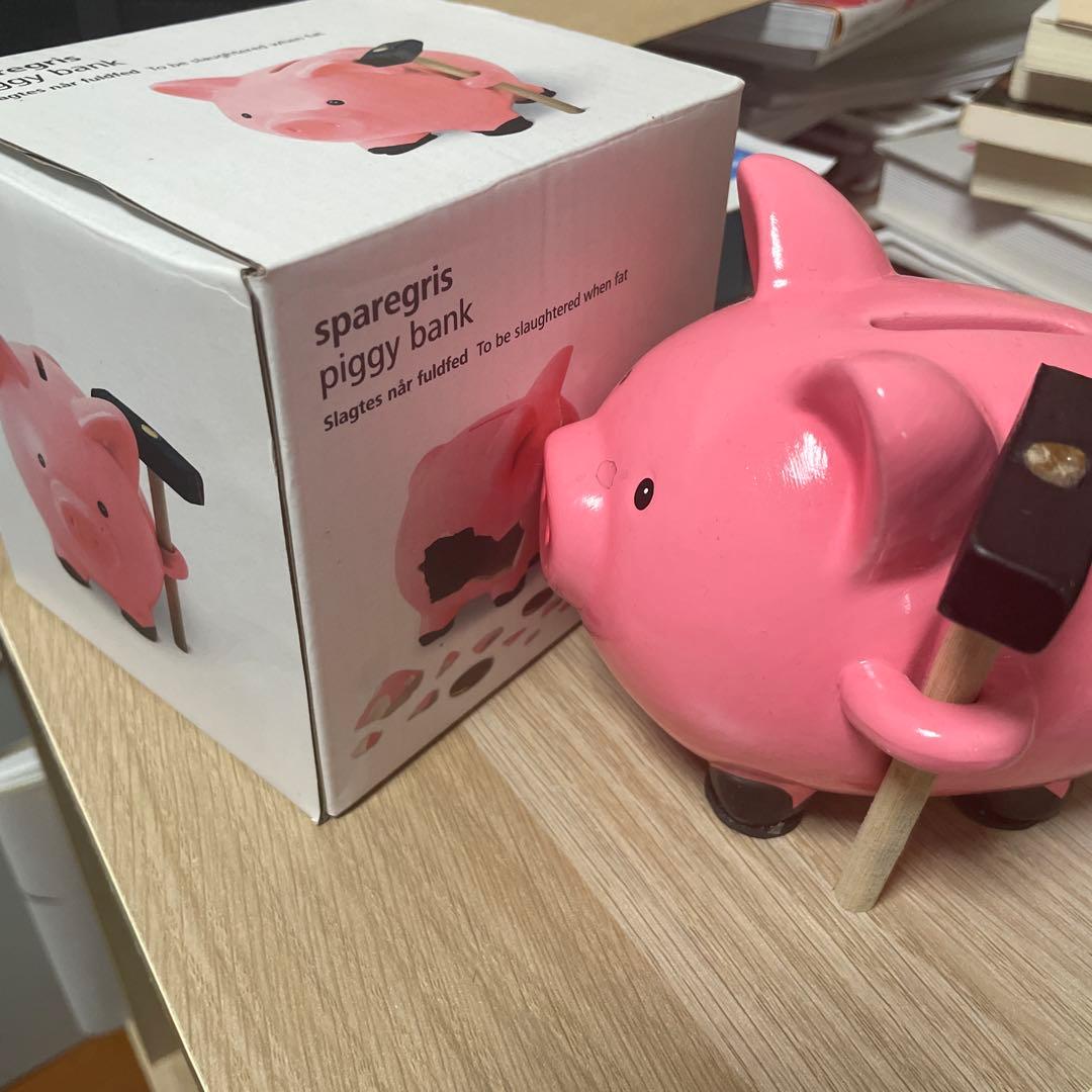 フライングタイガー piggy bank ブタさん貯金箱 割るカナヅチ付き