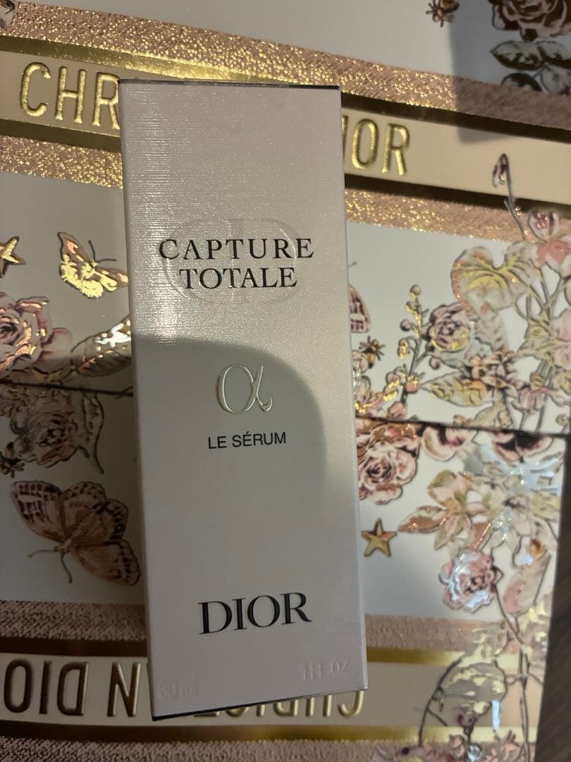 国内正規品新入荷新品未開封Dior カプチュール トータル ル セラム 30ml