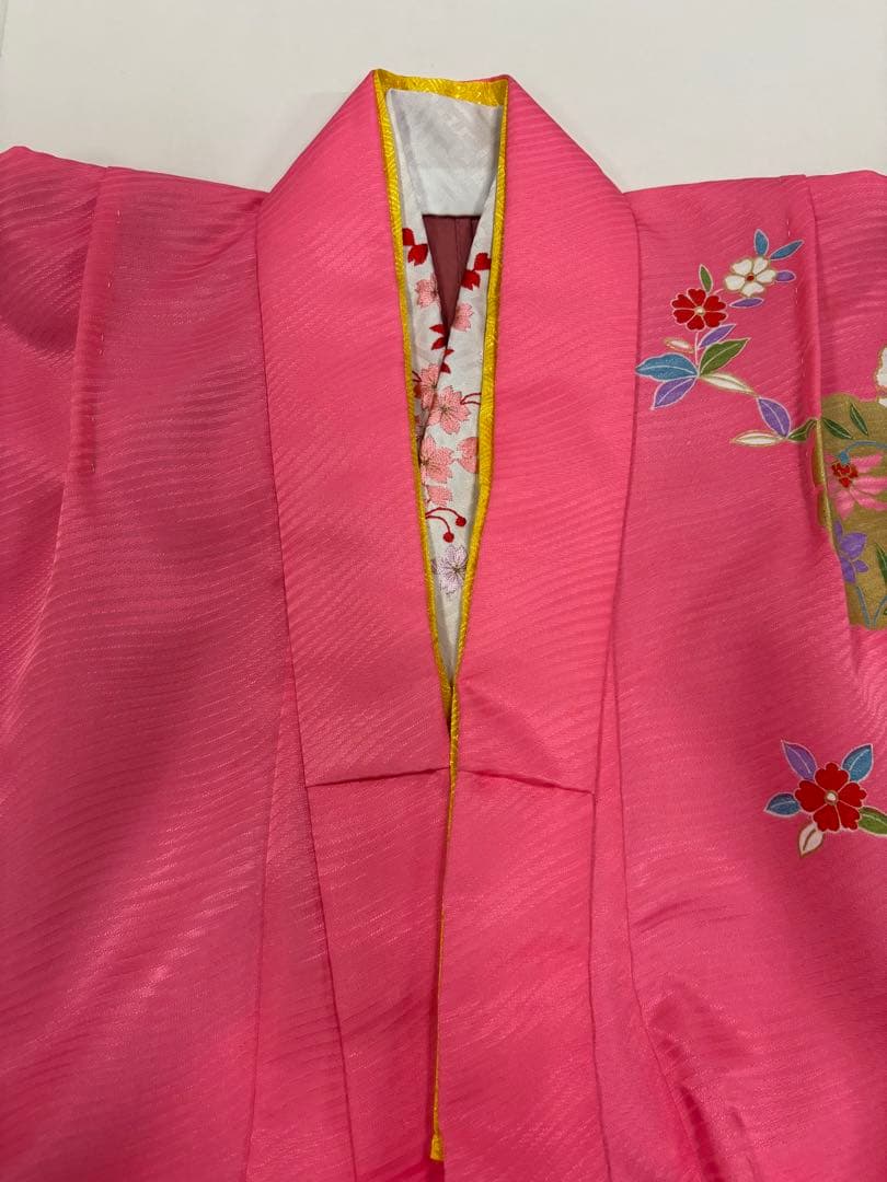 七五三　女の子着物セット　華やかピンク　花車　雪輪　金箔たたき　撫子