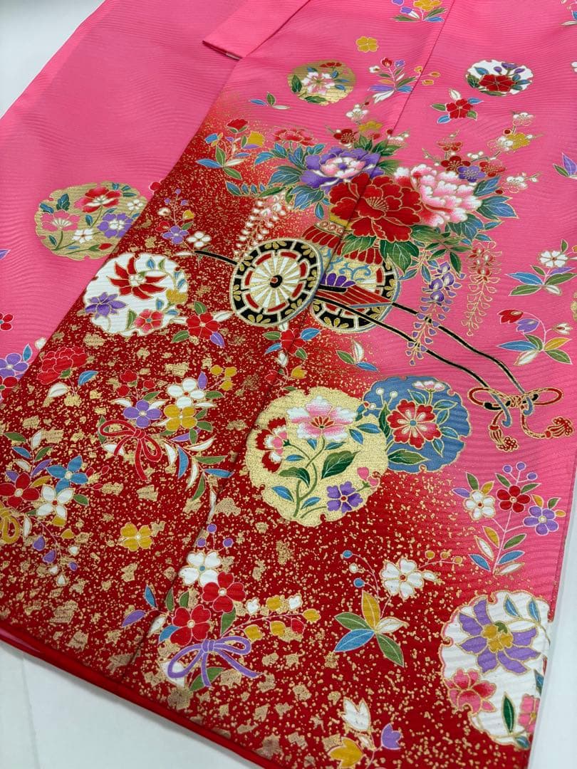 七五三　女の子着物セット　華やかピンク　花車　雪輪　金箔たたき　撫子