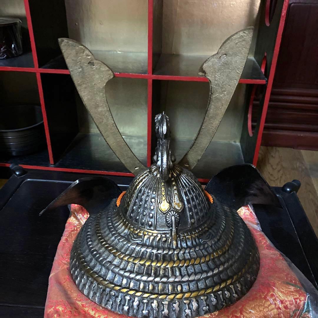 龍頭鉄兜(大)座布団付☆新品☆箱入り1セット限り❗️