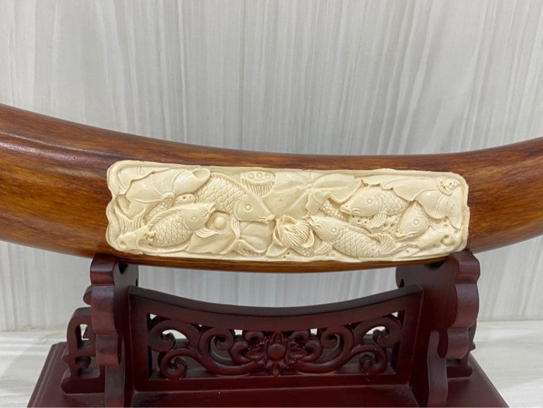 天然マンモス牙美しい手作り彫刻九鯉献瑞置物