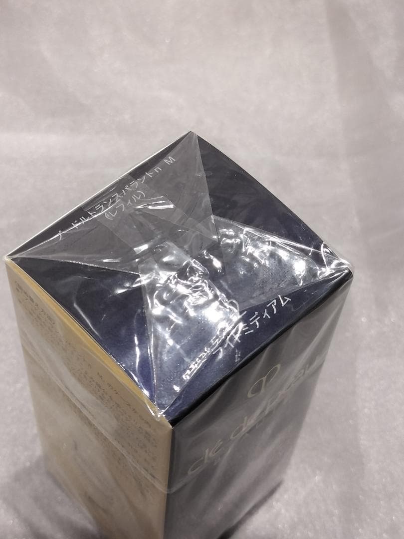 クレドポーボーテ　プードルトランスパラントｎ Ｍ　2 　ライトミディアム　詰替