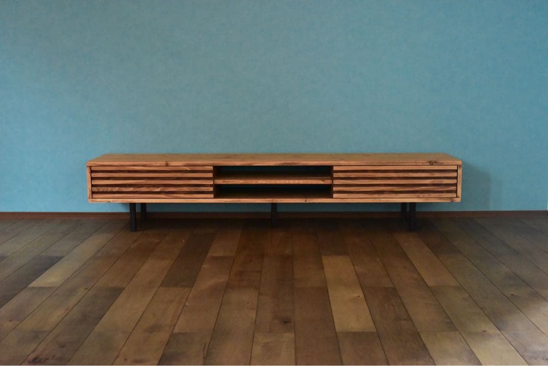 1台限定！直ぐ発送！】テレビボード180㎝サイド格子ミディアムブラウン鉄脚　無垢