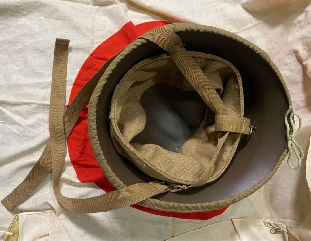 海軍九十式鉄帽覆と海軍90式鉄兜のセット(複製品）海軍のカバーと海軍の鉄兜★