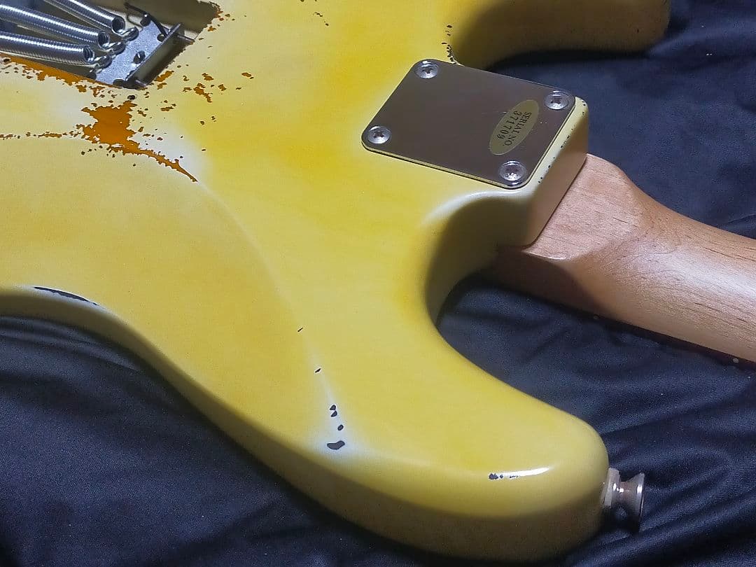 BUSKERSストラトキャスタータイプ レリックギター - メルカリ