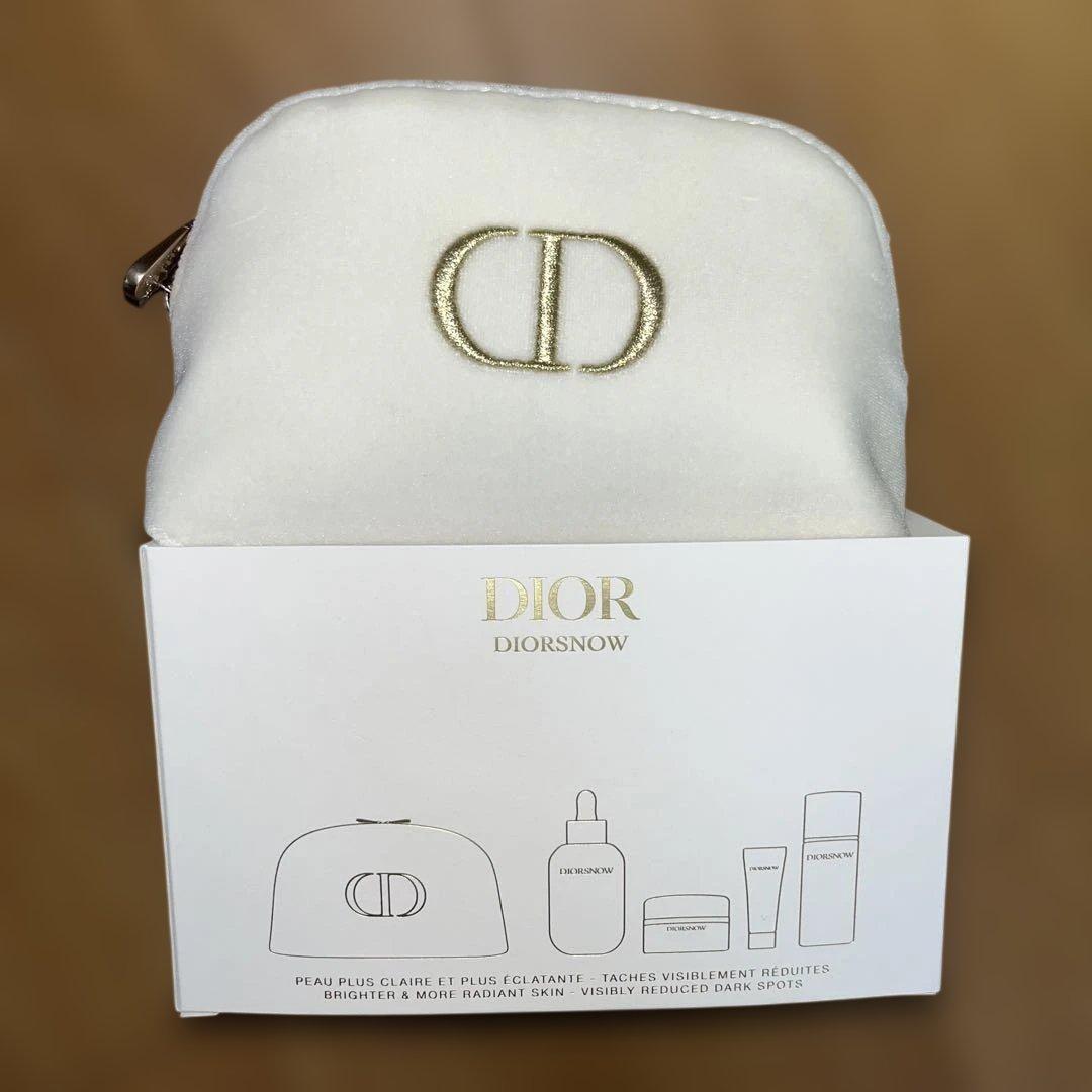【正規品】ディオールスノーエッセンスホリデー(数量限定品) DIOR