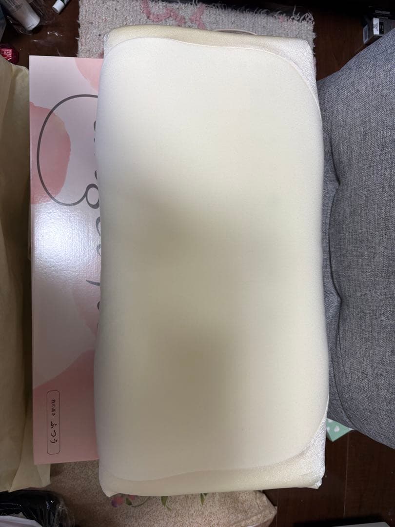 西川　Finex angel float 枕　新品タグ付き