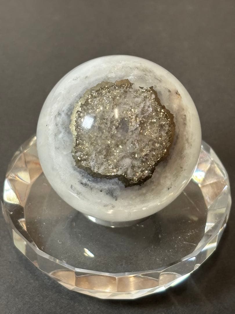 パイライトインフローライト　スフィア　4.22cm 天然石