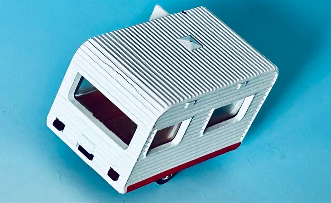 トミカ黒箱 65 キャンピングカー