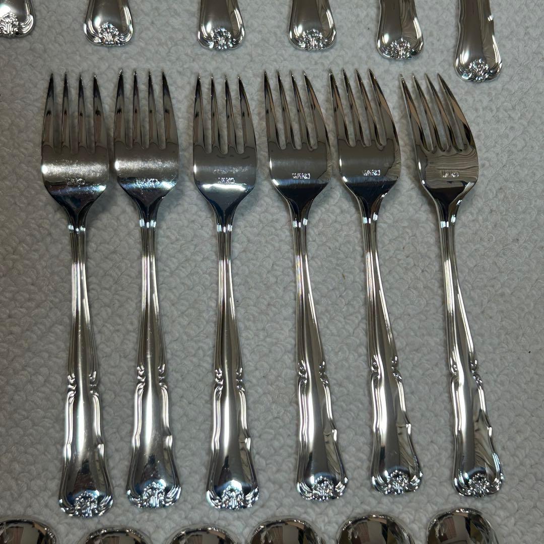 新品未使用品　WAKO　銀座和光　銀仕上げ　カトラリーセット　11種類　41本