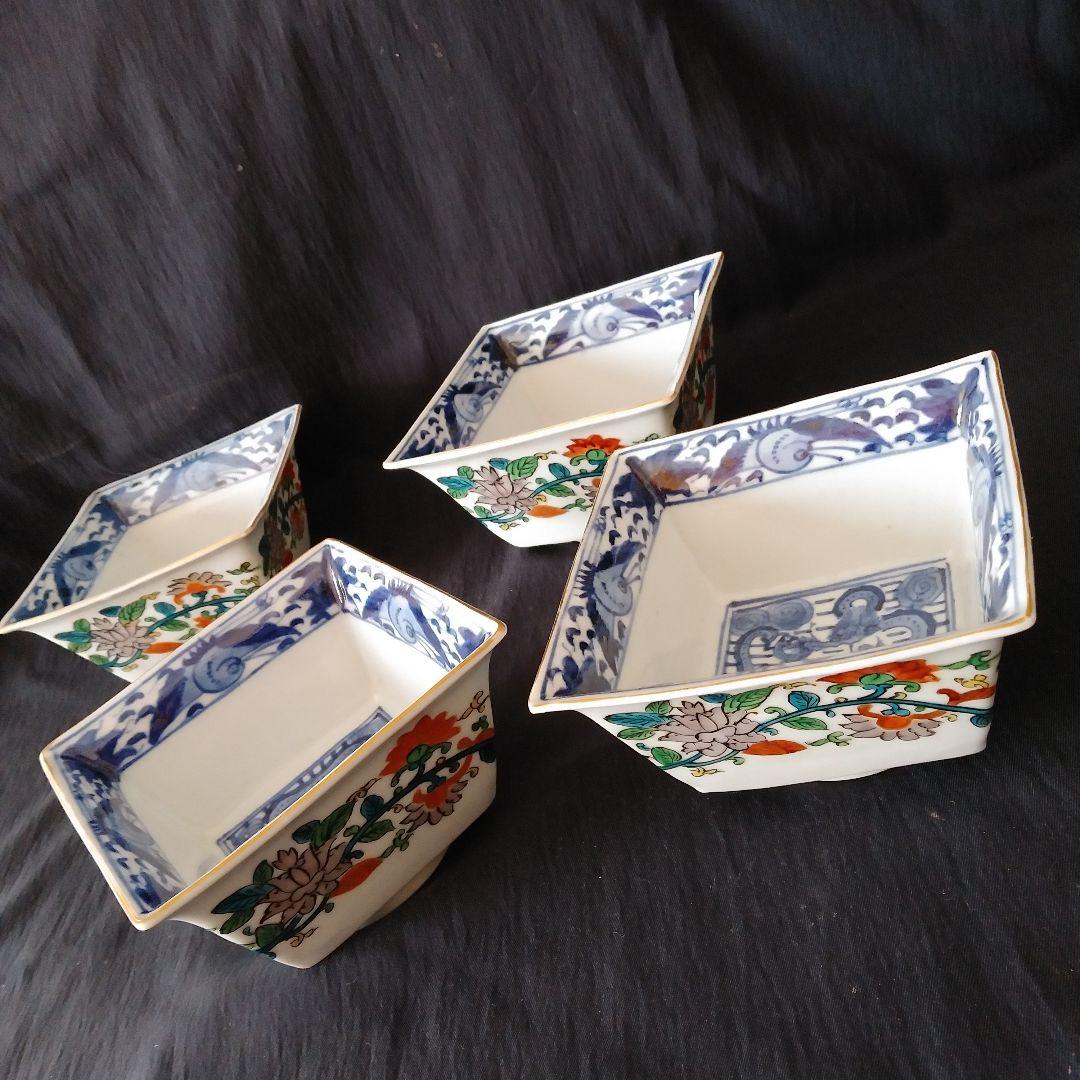 「縁反(ふちぞ)りのおしゃれ感！」古伊万里 色絵向付 4客セット 骨董アンティー