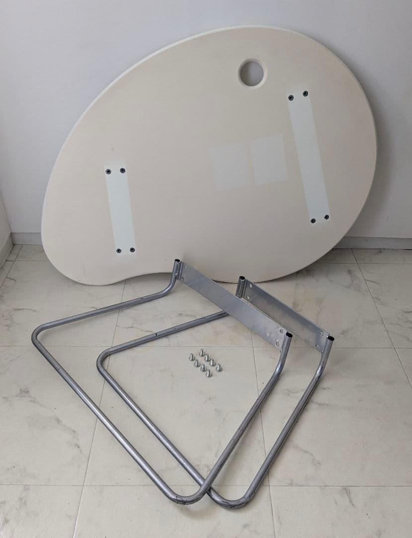 穴の空いたビーンテーブル ポストモダン スペースエイジ Y2K アノニマス