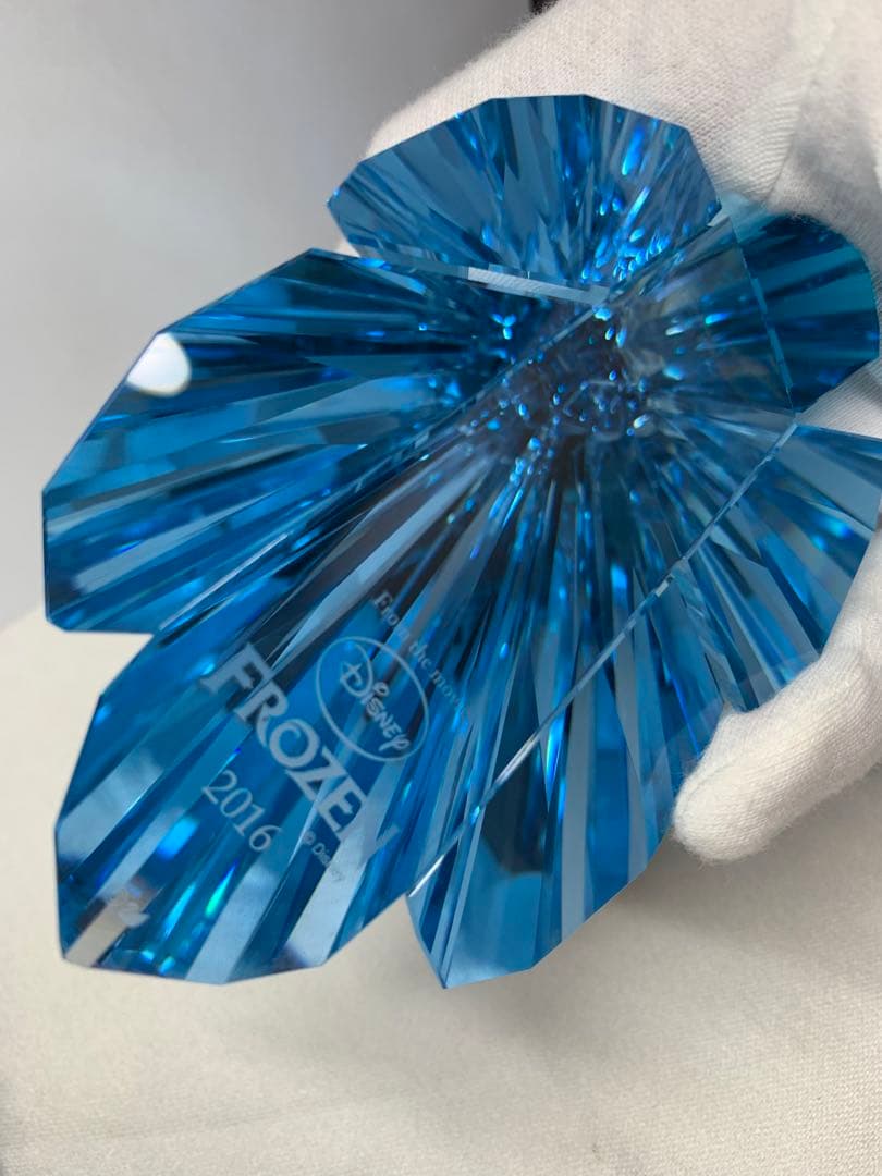 【希少】スワロフスキー エルサ 2016年度限定生産品　本体のみ（箱無し）