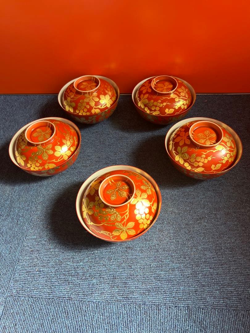 1473  清水焼　平安壹山　金襴手葡萄文　蓋向附　碗　5客　金彩