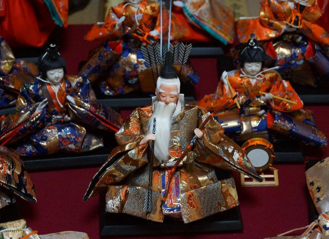 雛人形 正絹金襴 手造り木製頭 官女/随身/仕丁/五人ばやし 木製共箱