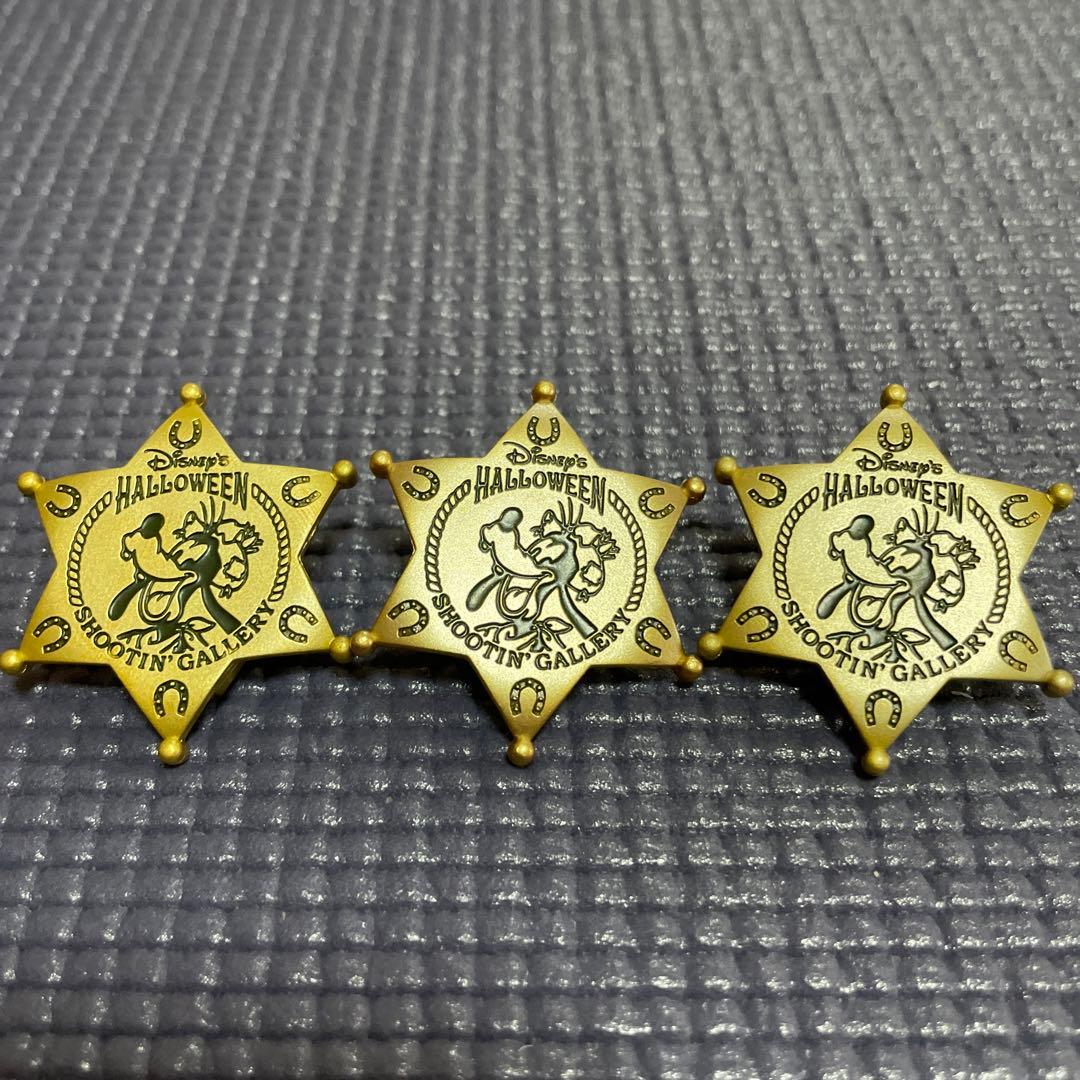 ディズニー シューティングギャラリー 保安官バッチ - メルカリ