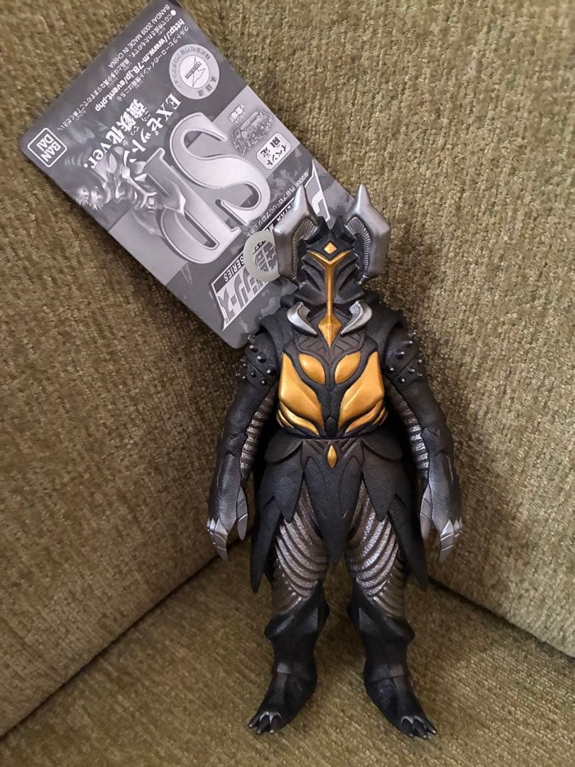 SP ウルトラマンティガ ダイナ ガイア クリアレッドラメ EXゼットン