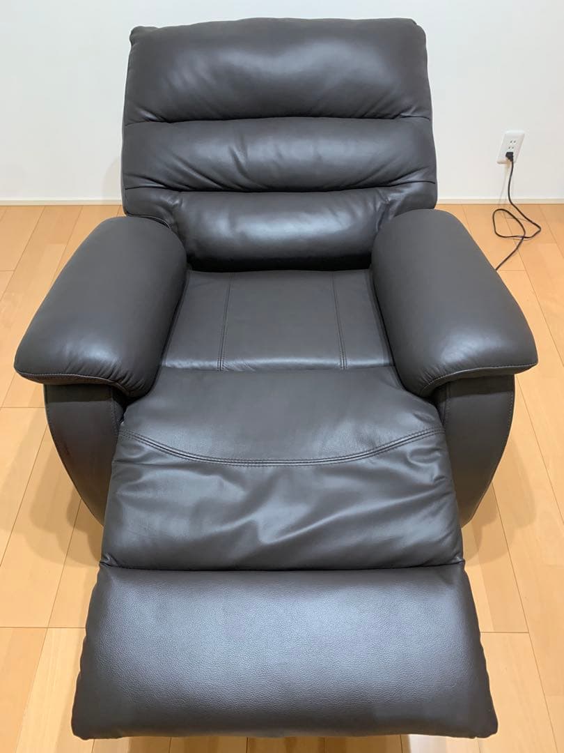 ニトリ　一人掛け電動リクライニングソファ　ビリーバー2 ダークブラウン　美品
