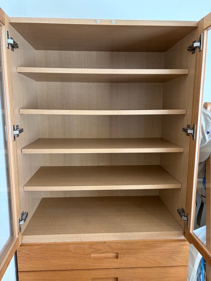 unico HUTTE 食器棚