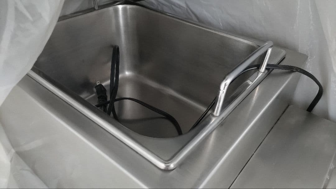 チョコレート　テンパリング　保温機　溶解器