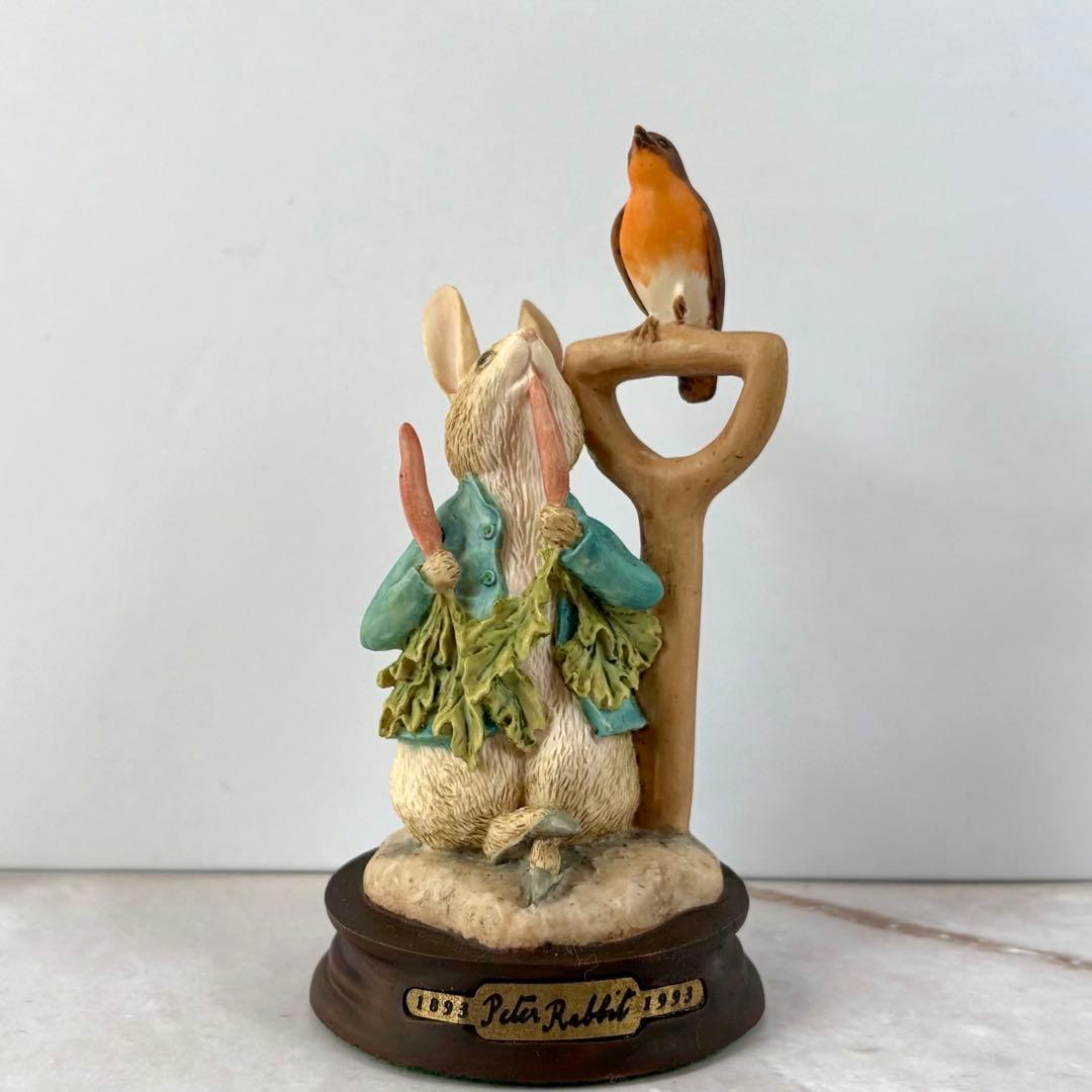 ピーターラビット　◆希少【Peter Rabbit with Radishes】