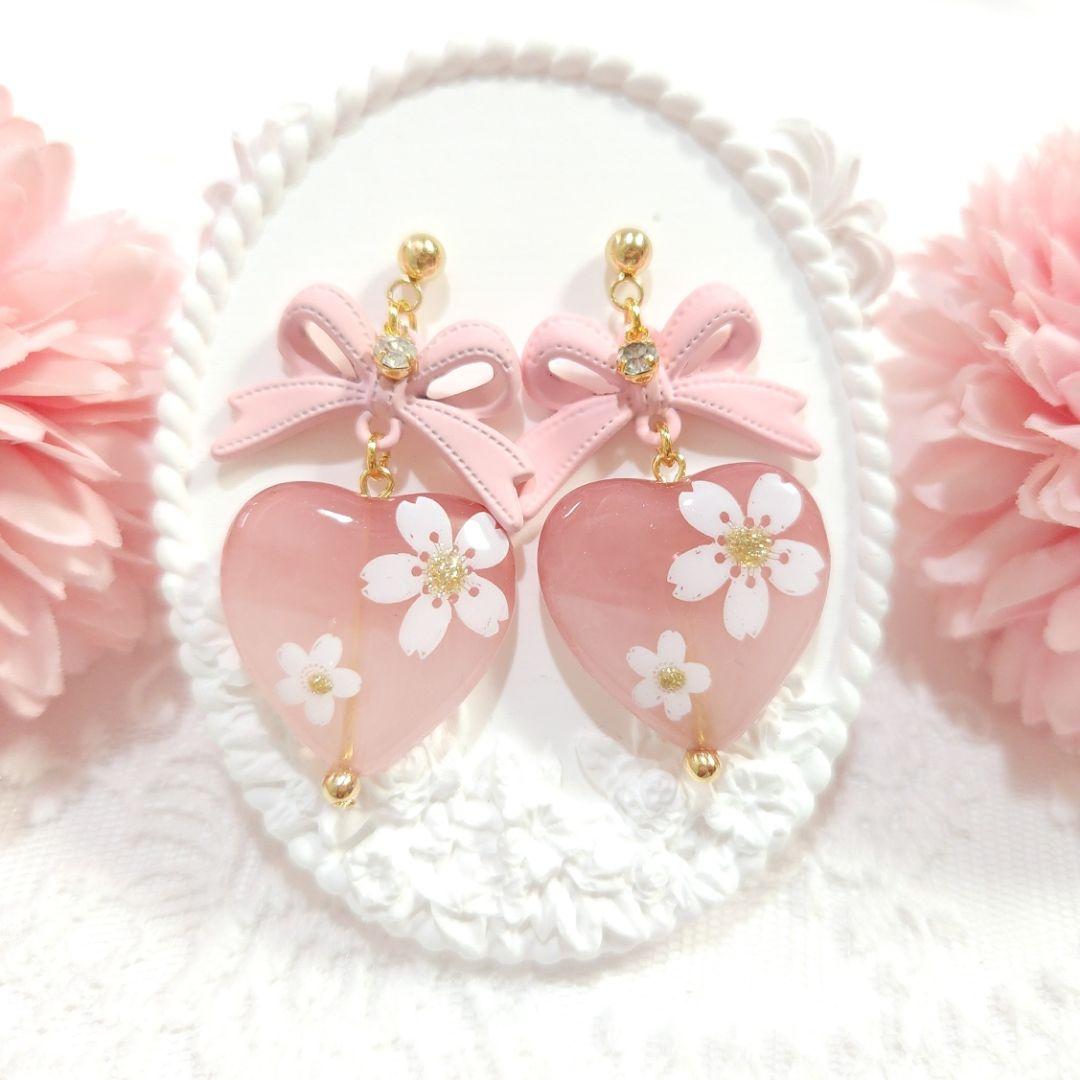 １点限定♡桜ピンクのステッチリボンと手染め桜ハートビーズの春色ハートピアス❀♡