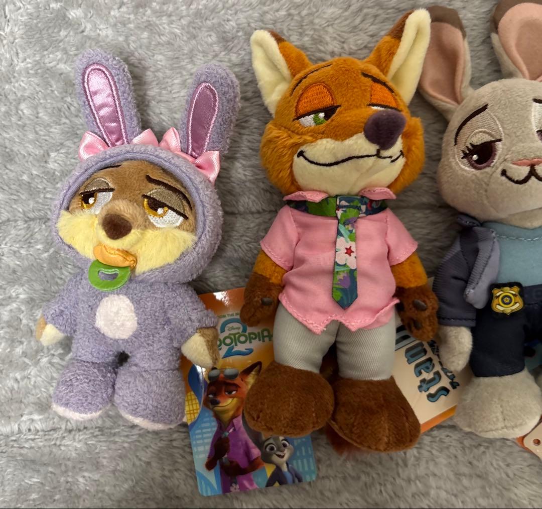 顔厳選 ディズニーストア スタンディーズ ズートピア2 ぬいぐるみ