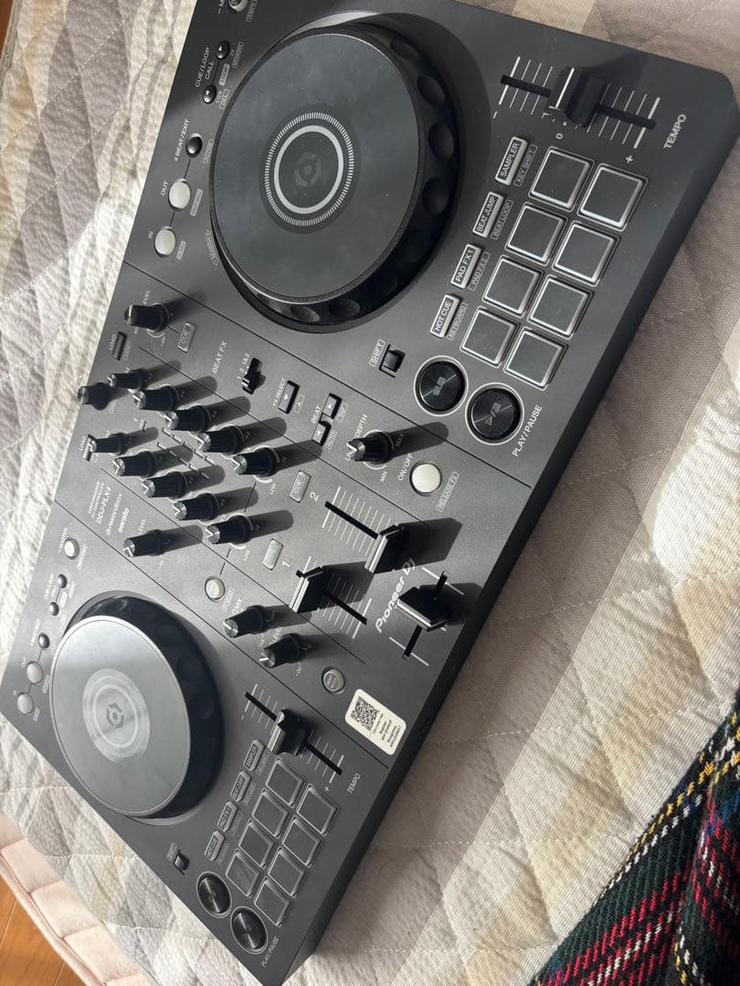 DJ-FLX4 DJコントローラー
