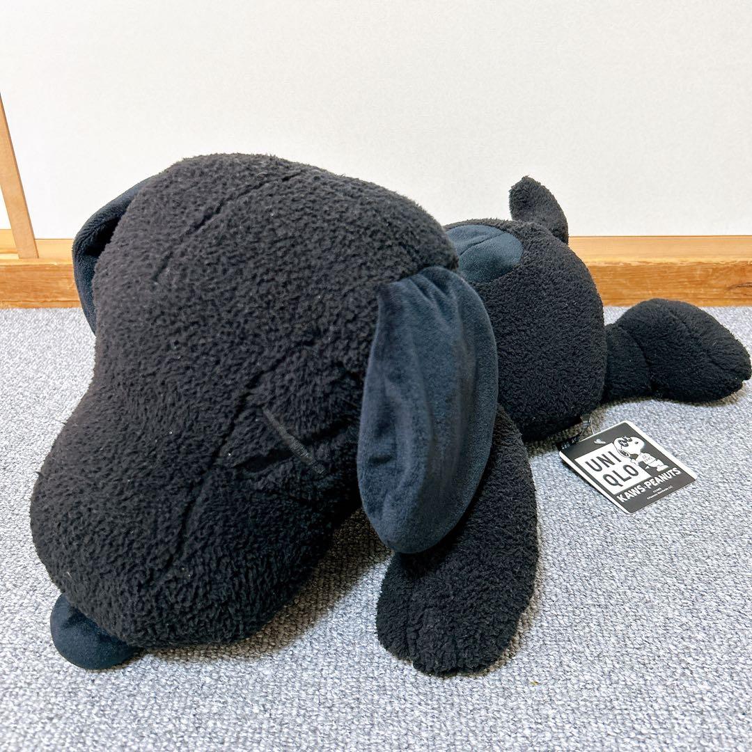 UNIQLO KAWS ユニクロ×カウズ スヌーピー ぬいぐるみ 黒 - メルカリ