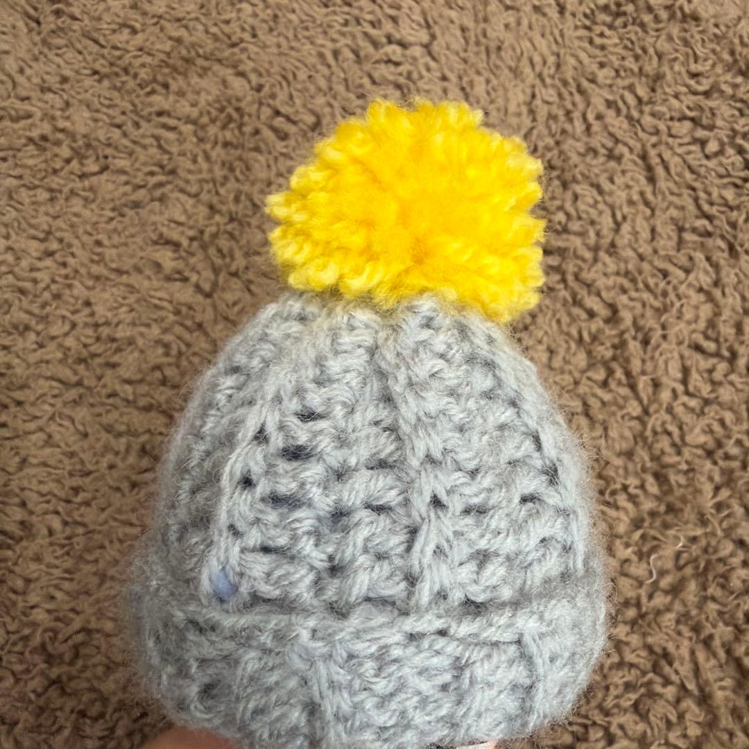 ポンポンニット帽 グレー×黄 SnowMan すのチルソフビ ぬい服 - メルカリ