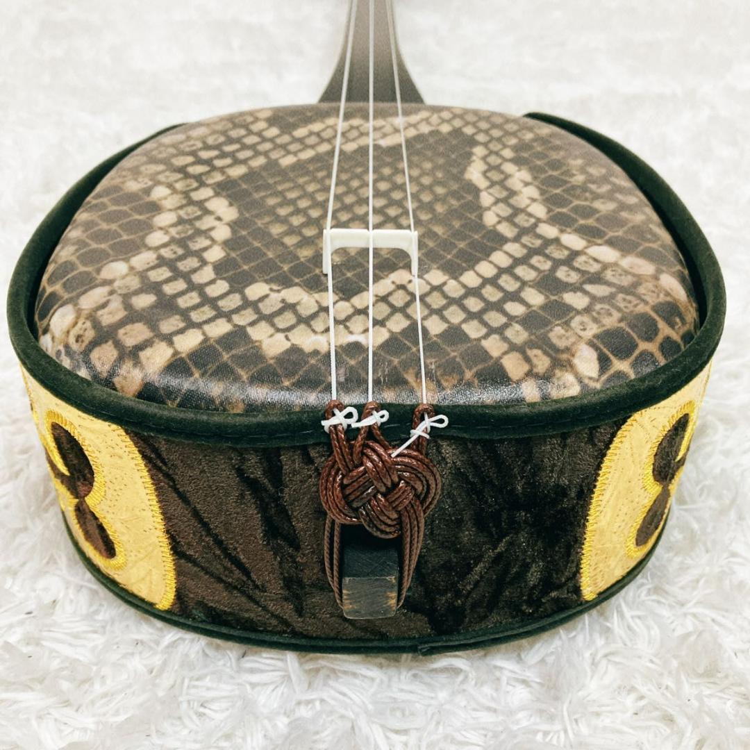 【美品】沖縄三線 ソフトケース付き 入門者向け 弦楽器 和楽器 人工革 蛇味線