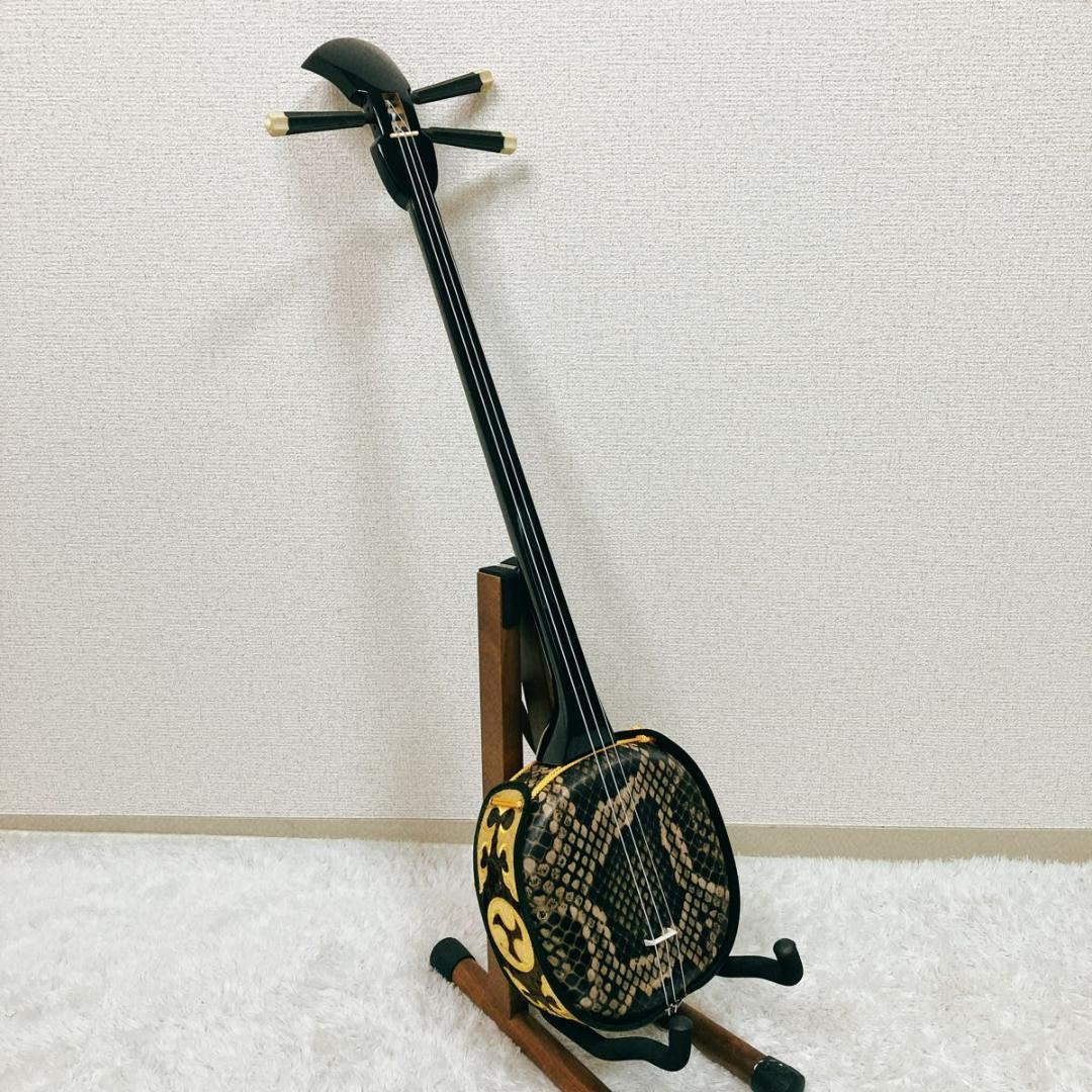 【美品】沖縄三線 ソフトケース付き 入門者向け 弦楽器 和楽器 人工革 蛇味線