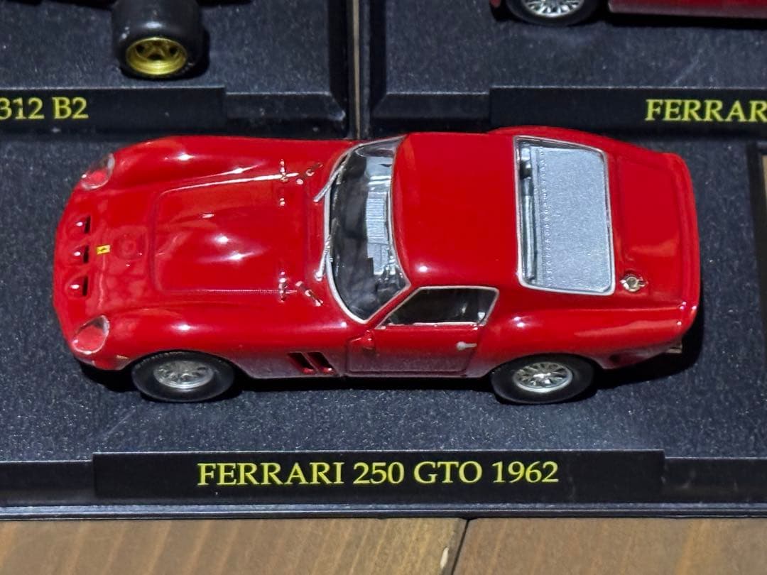 6月 2024 ｜カートイワークス Ferrari ミニカーセット4台 ケースは経年劣化