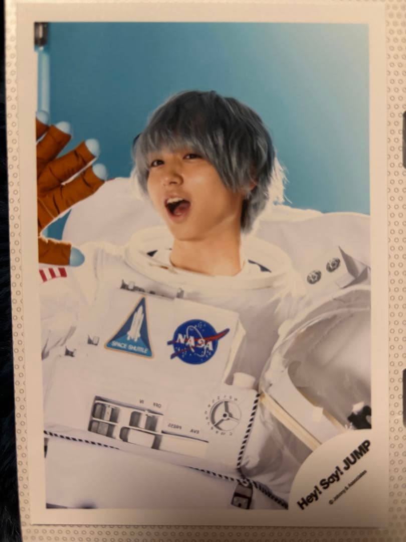✨銀髪✨Hey!Say!JUMP 伊野尾慧☆公式写真 h☆ - メルカリ