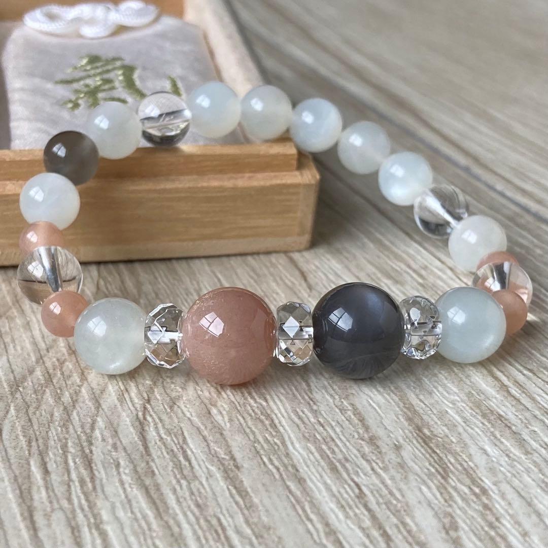 女性のためのお守り/ムーンストーン・他/パワーストーンブレスレット