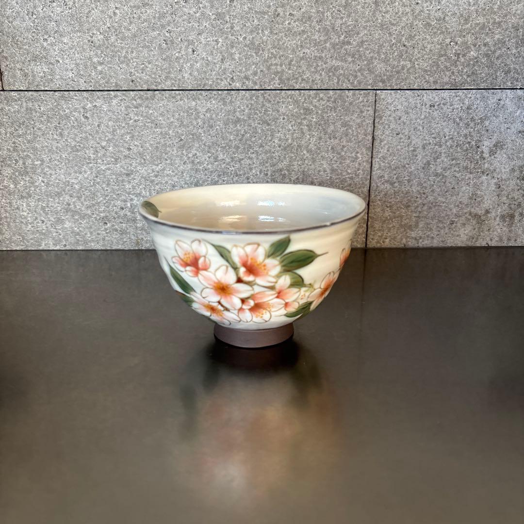 《ほぼ新品》美品【陶葊】京焼　白掛彩草花　色絵付け　陶あん　桜　茶碗