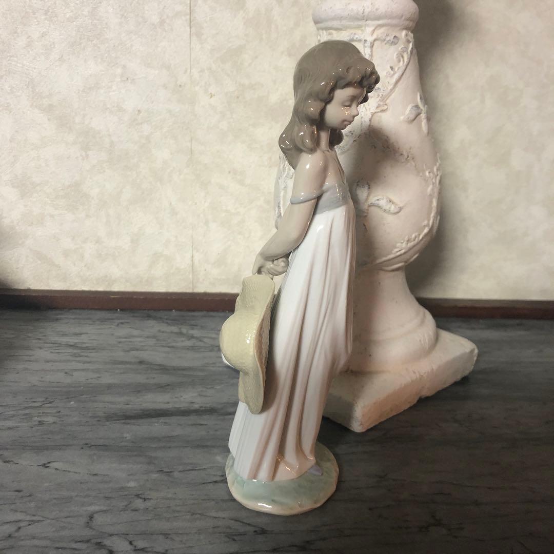 リアドロ　陶器人形　思い出の丘