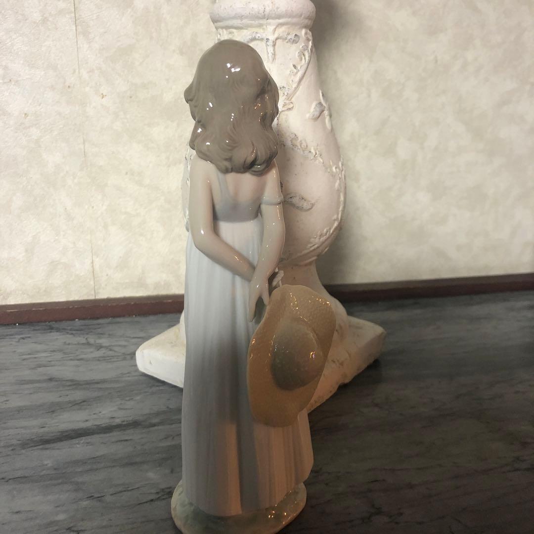 リアドロ　陶器人形　思い出の丘