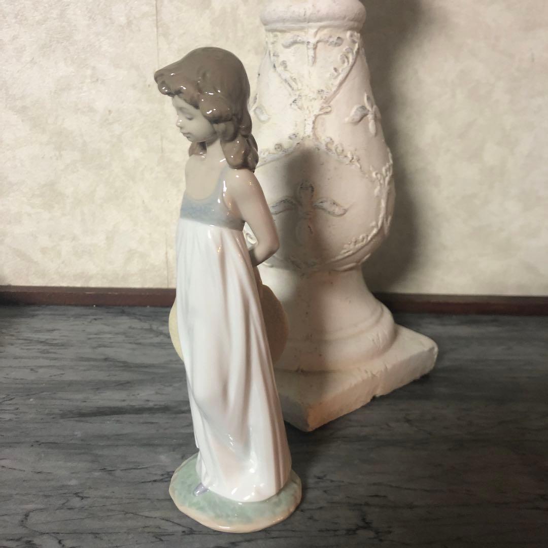 リアドロ　陶器人形　思い出の丘