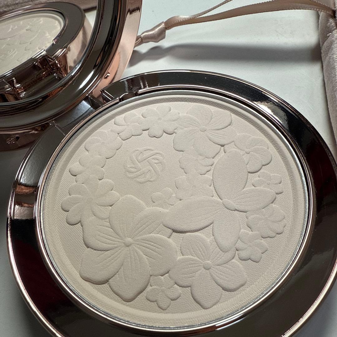 コスメデコルテ　マルセルワンダース コレクション フェイスパウダーX IV