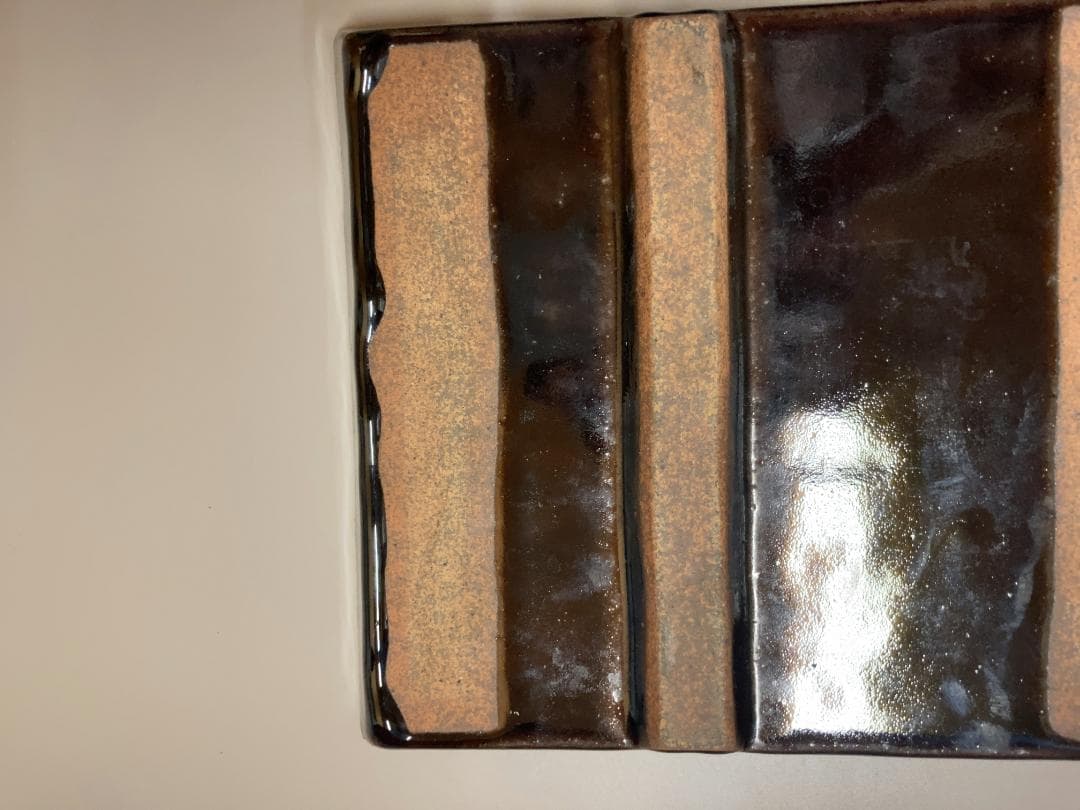 神谷正一 飴釉流文 角皿 【真作保証】