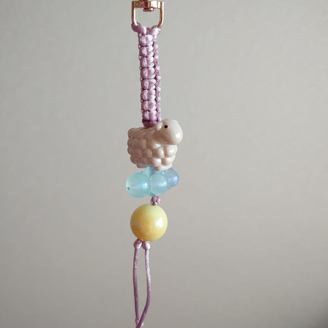 羊のビーズチャーム　素敵な逸品