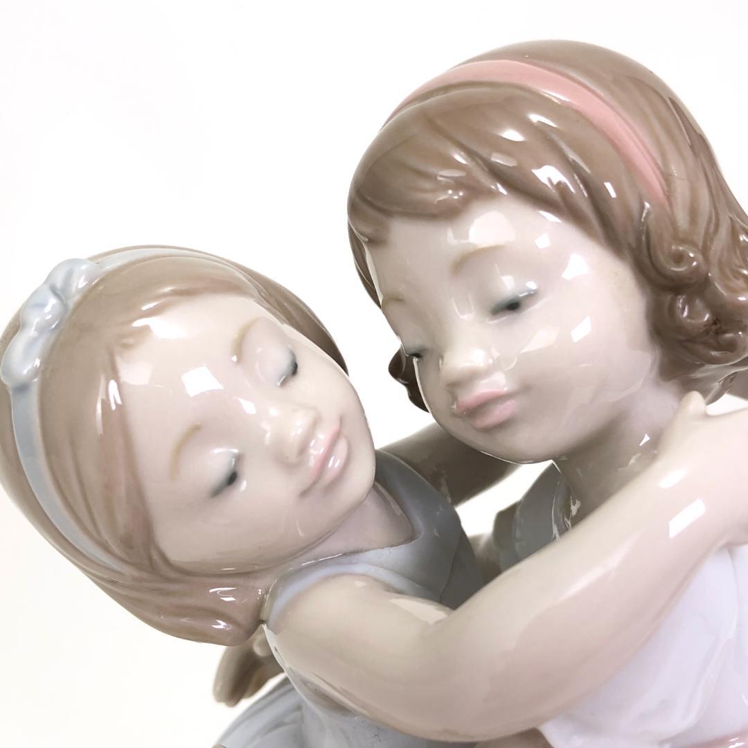 美品】リヤドロ／仲良しのごあいさつ／ポーセリン置物／2003年 - メルカリ