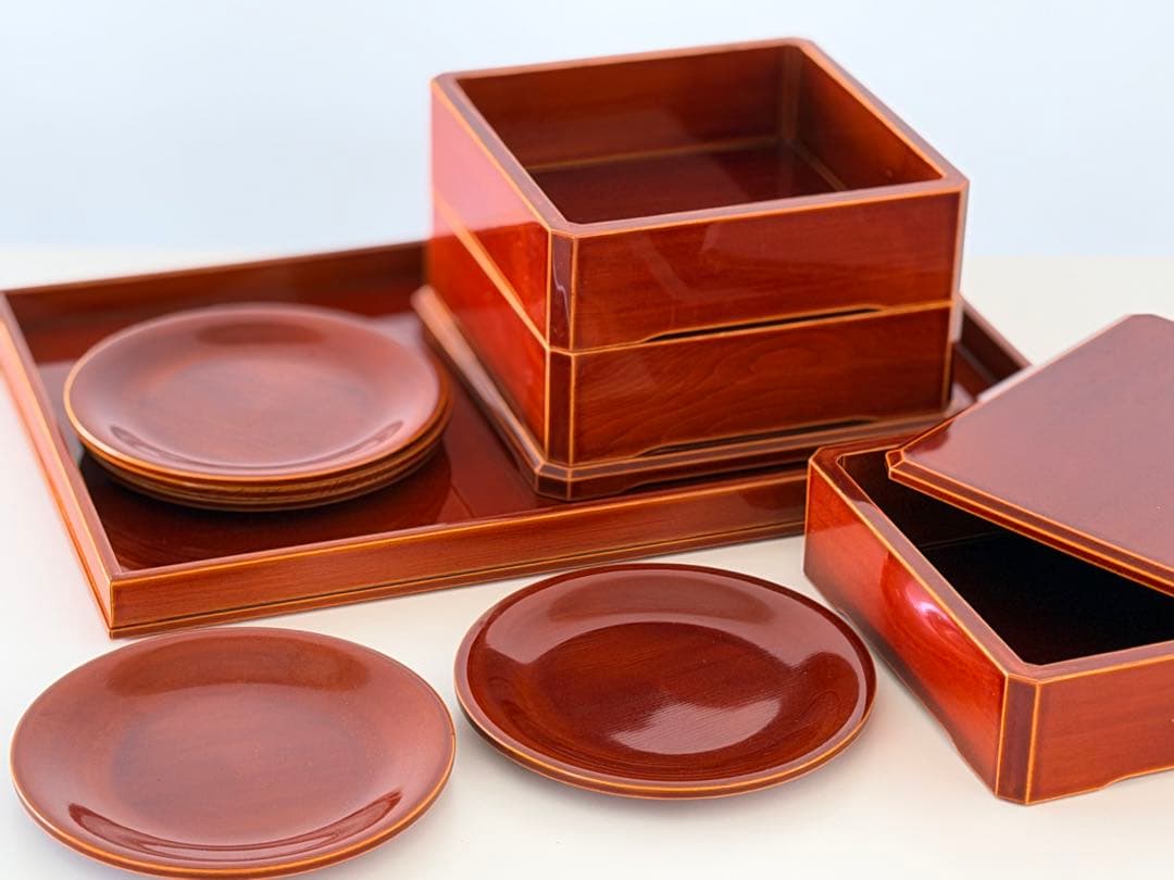 飛騨春慶 漆器 重箱 皿5枚 盆 収納木箱付き 迎春準備