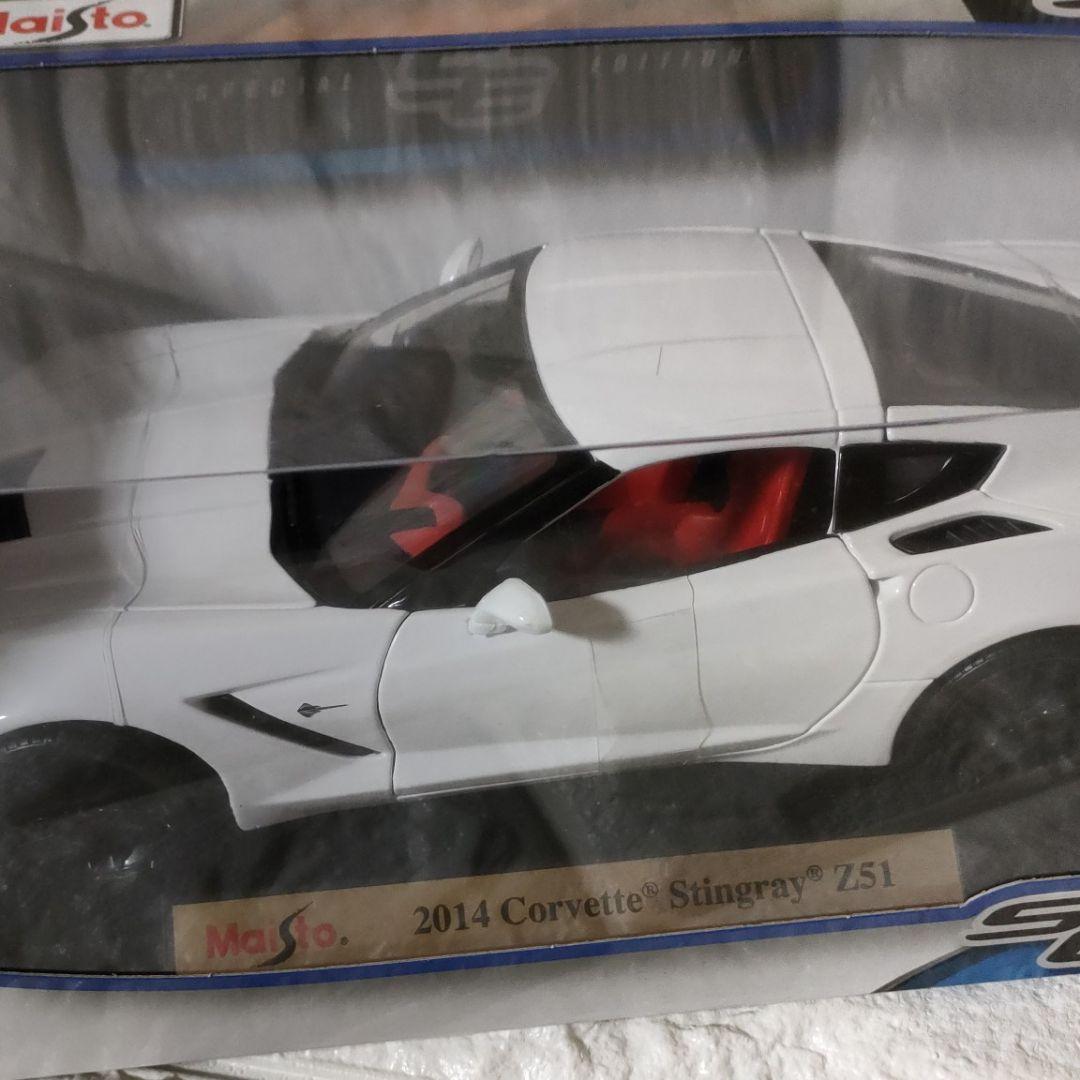《ミニカー》Maisto『2014コルベットスティングレイ』wht 1/18