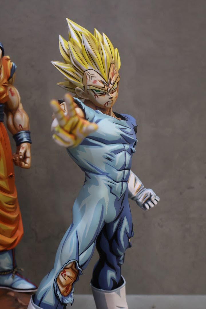 ドラゴンボール 孫悟空 ベジータ フィギュア　2体セット 台座付き