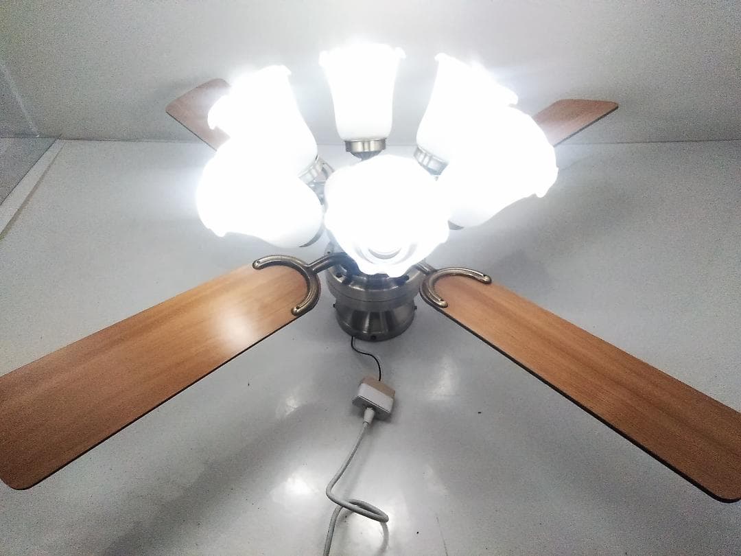 コイズミシーリングファン 8-10畳 リモコン付 BAN0505FR□ - メルカリ